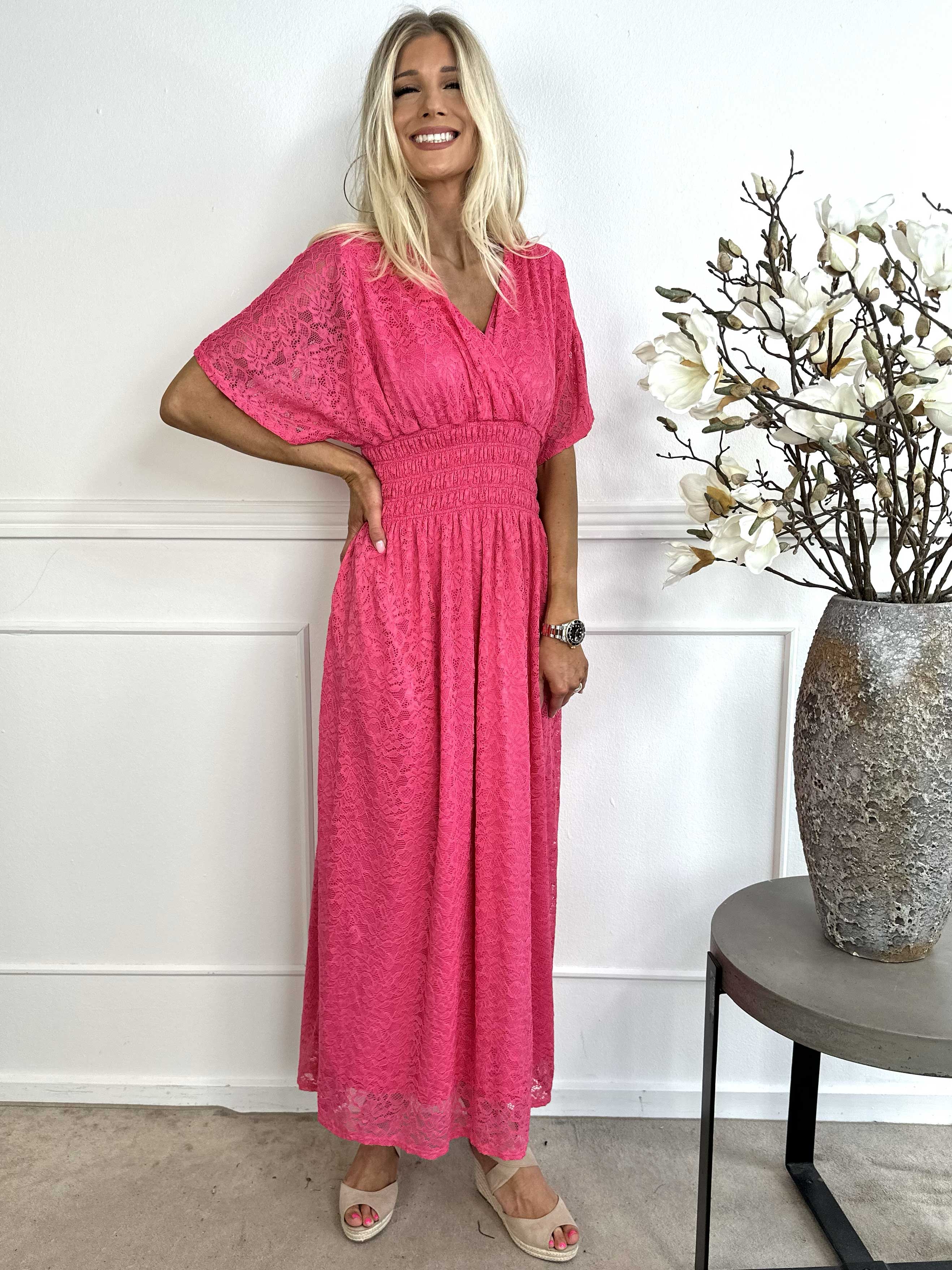 Pams Lace - Lång spetsklänning med smock under bysten